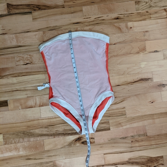 Lacoste Swimsuit. Size 40. EUC. - Picture 8 of 9